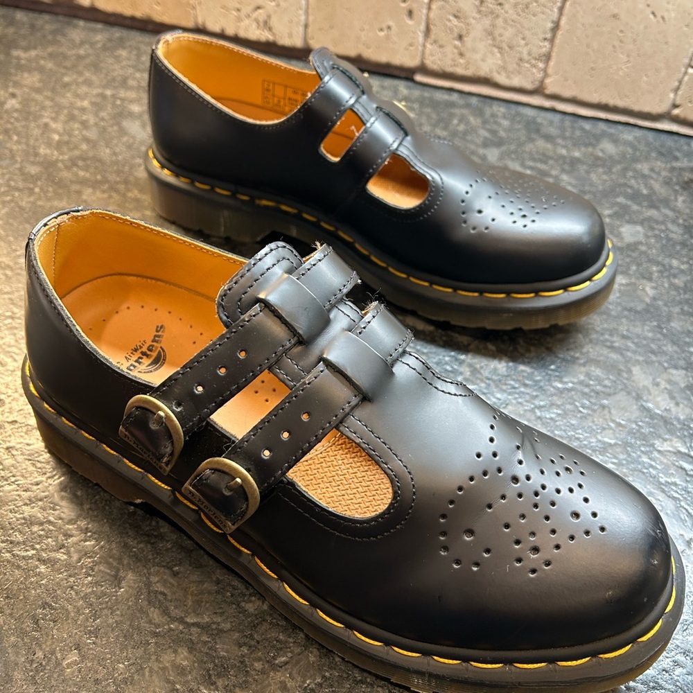 Dr. Martens Black Leather Mary Janes size 9 women’s